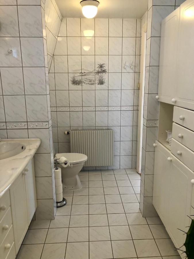 Vacker Vaning Med Havsutsikt I Stroemstads Centrum. Exterior photo